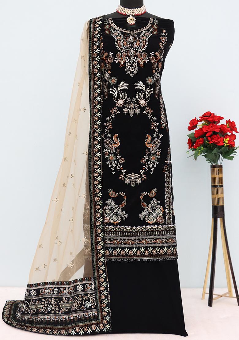 Black Embroidered Velvet Pakistanii Salwar Kameez