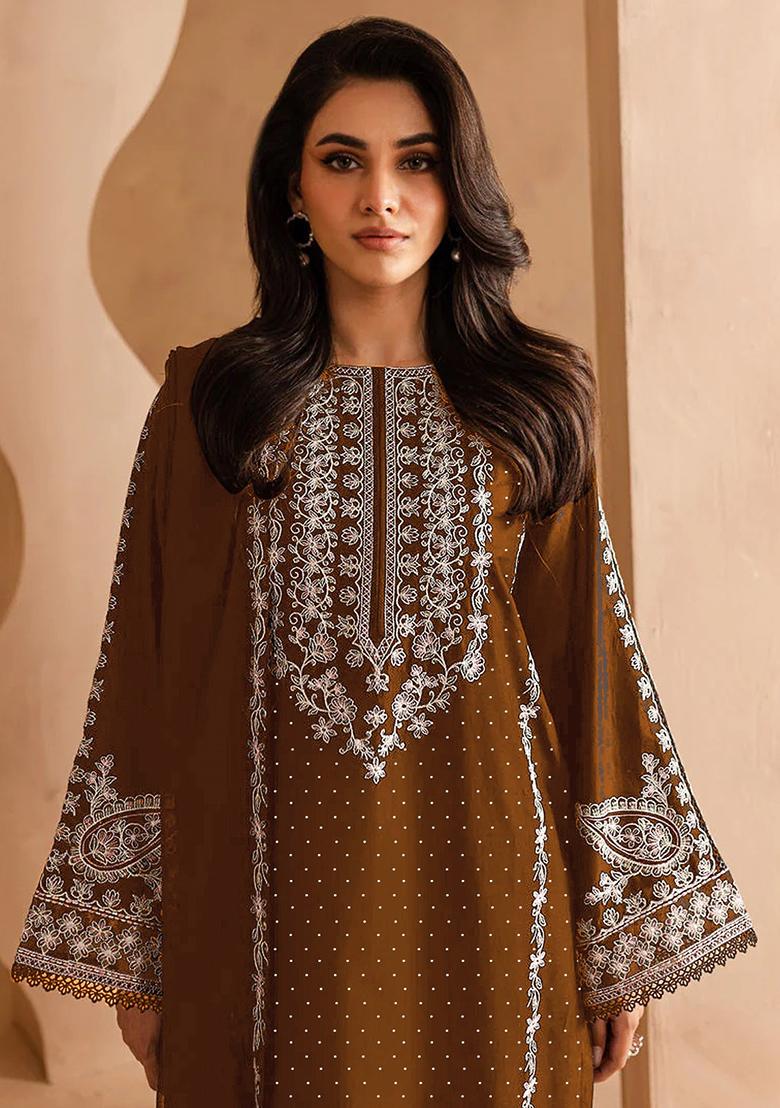 Brown Embroidered Georgette Pakistanii Salwar Kameez