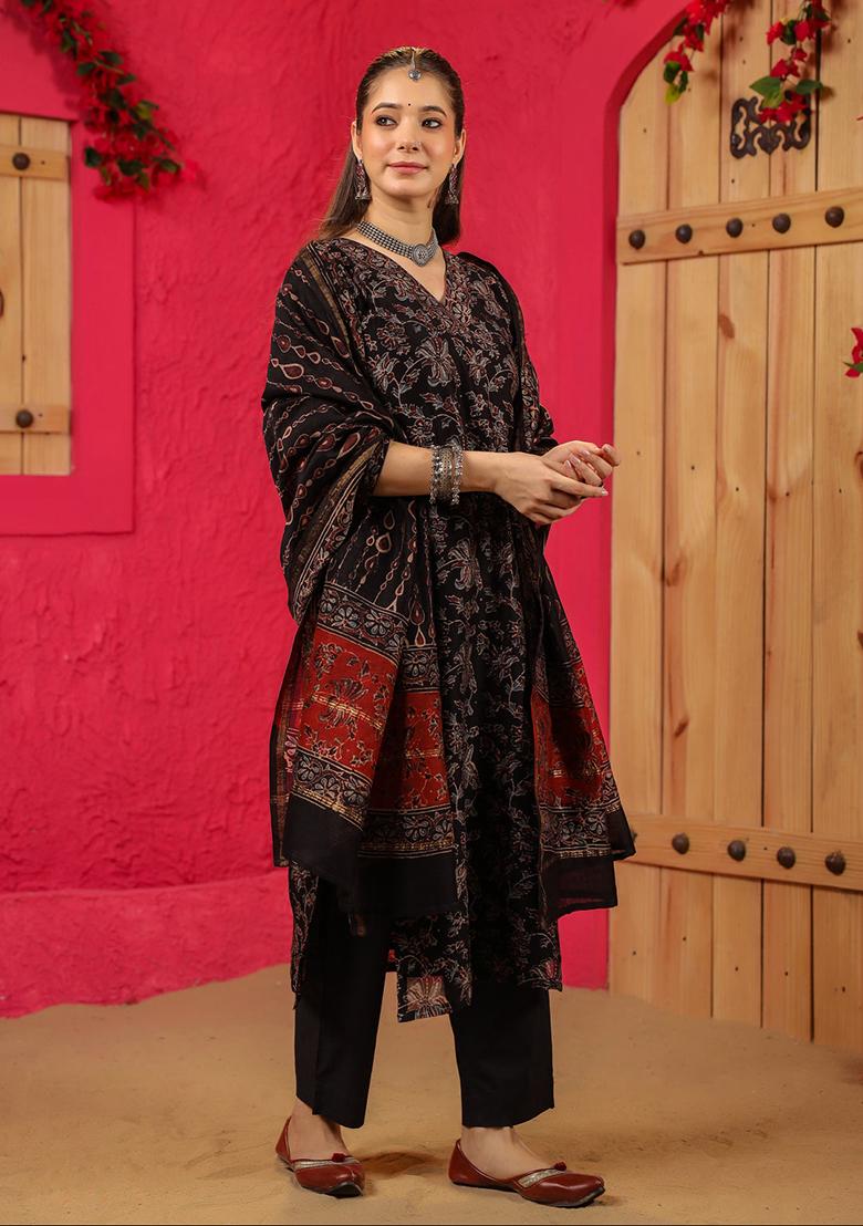 Black Printed Rayon Salwar Kameez
