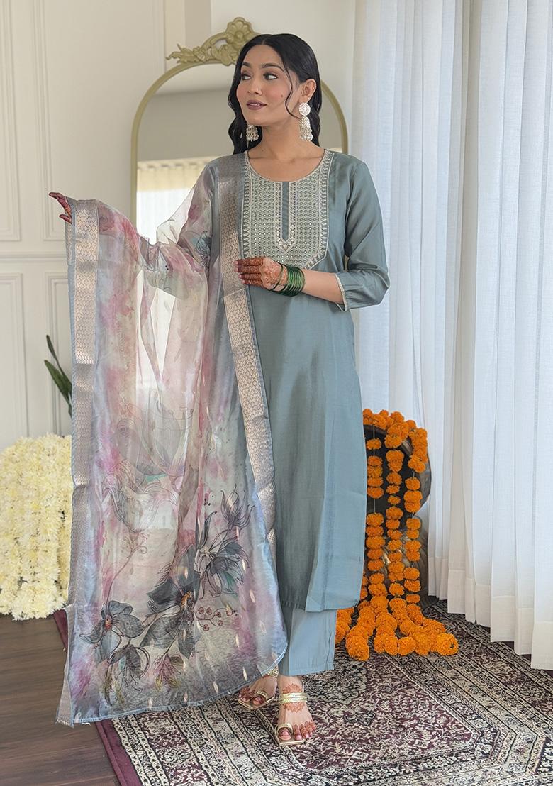 Grey Embroidered Viscose Salwar Kameez