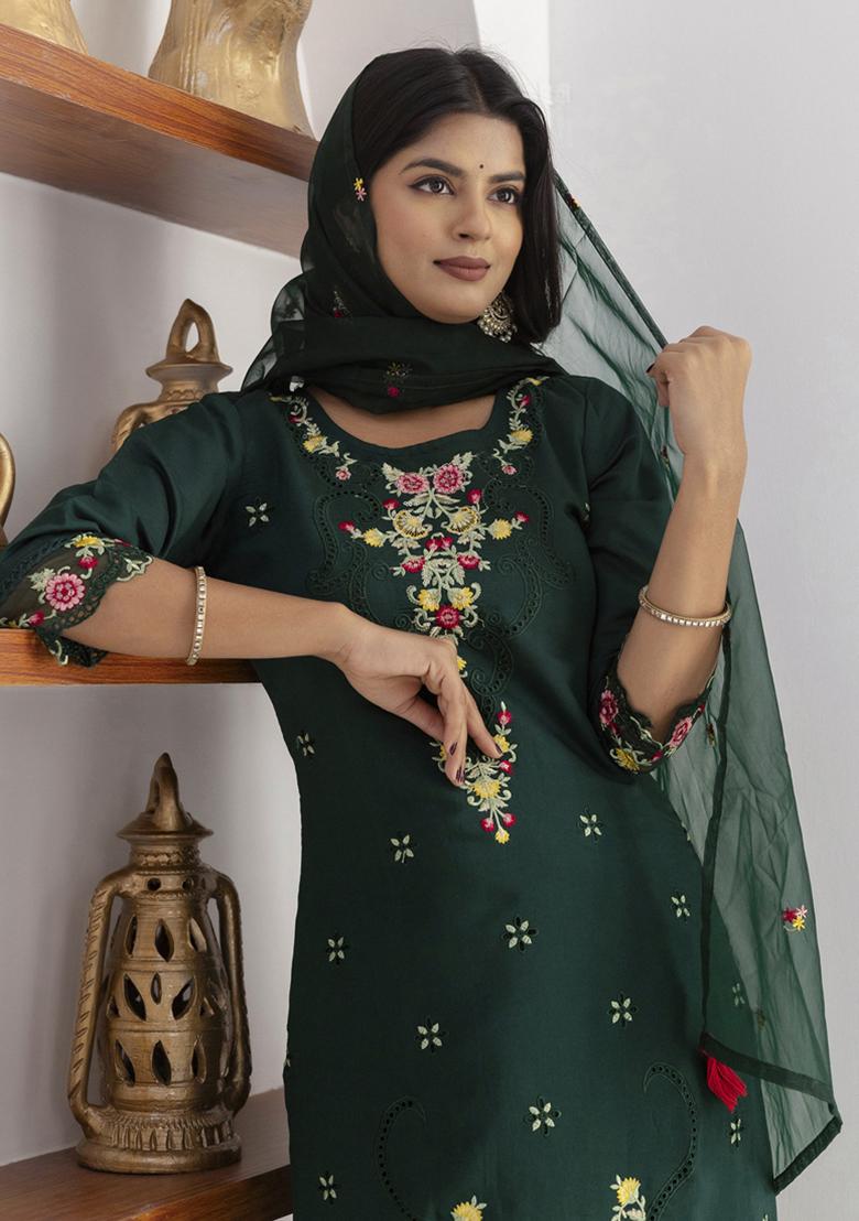 Green Embroidered Viscose Salwar Kameez