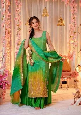 Green Bandhani Print Crepe Salwar Kameez With Dupatta