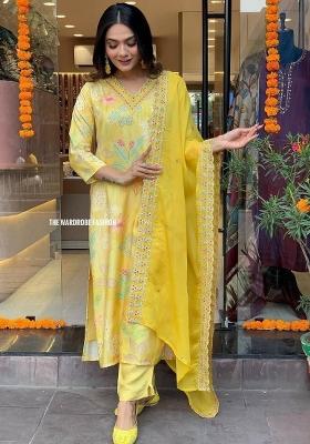 Yellow Digital Print Silk Salwar Kameez With Dupatta