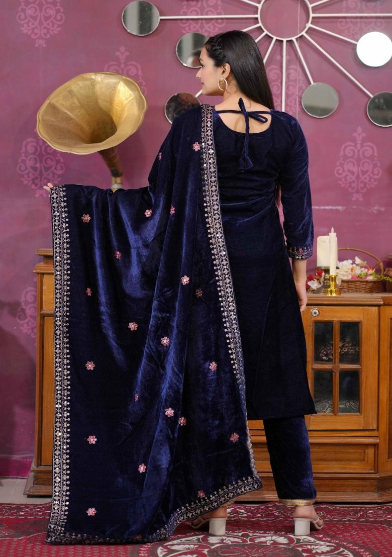 Purple Embroidered Georgette Salwar Kameez With Dupatta