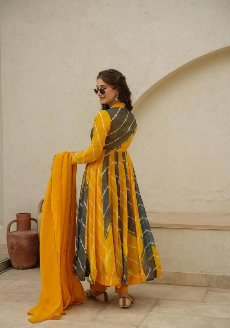 Yellow Digital Print Organza Salwar Kameez With Dupatta