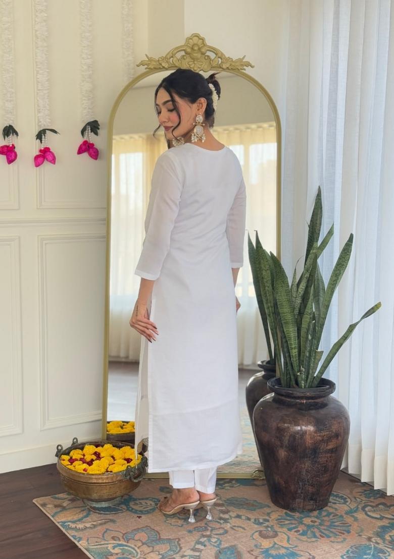 Cream Embroidered Georgette Salwar Kameez With Dupatta