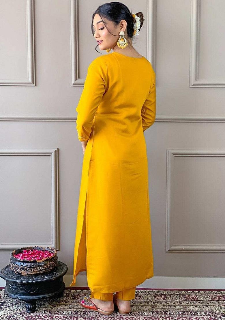 White Solid Cotton Blend Salwar Kameez With Dupatta