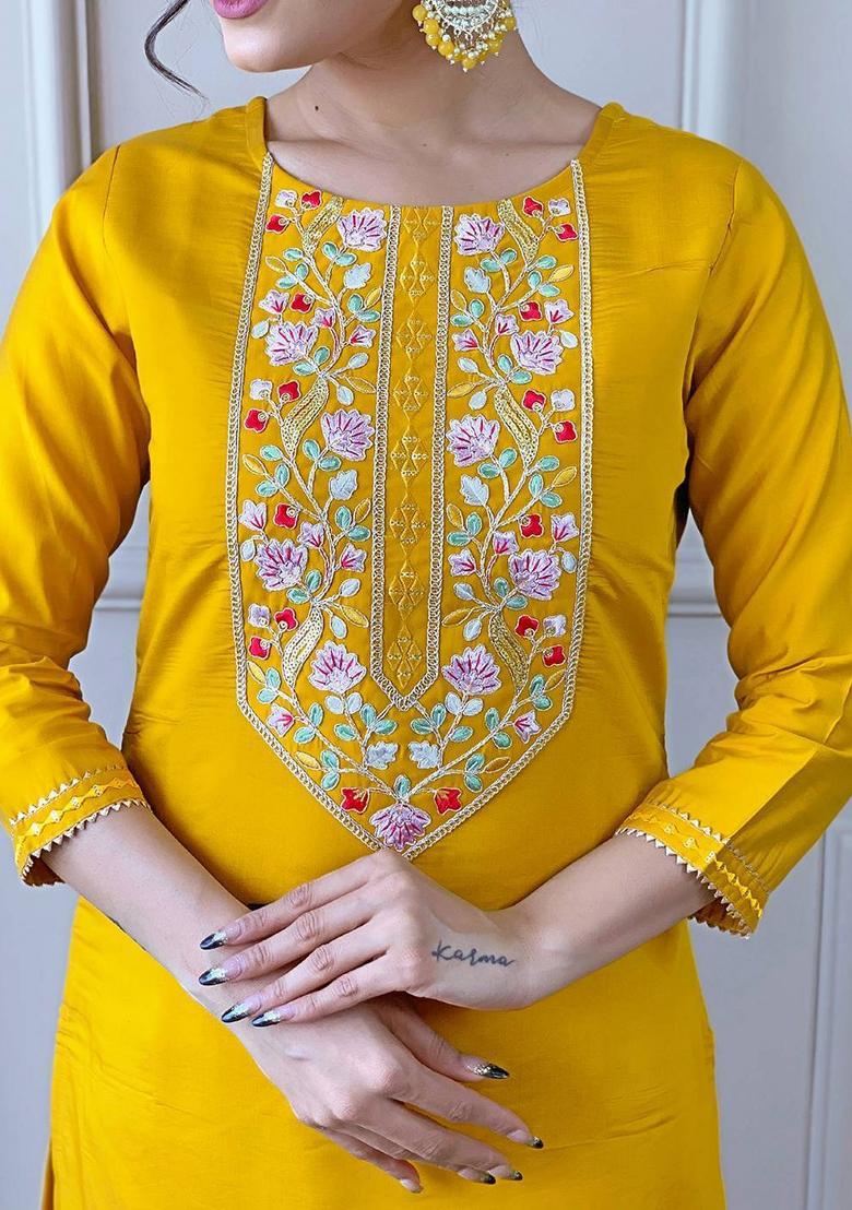 White Solid Cotton Blend Salwar Kameez With Dupatta