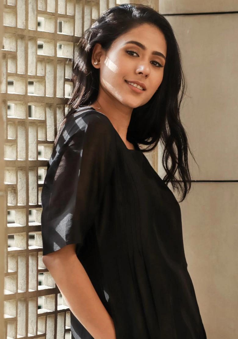 Black Solid Silk Salwar Kameez With Dupatta