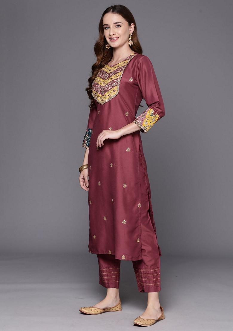 Mauve Embroidered Silk Blend Salwar Kameez With Dupatta