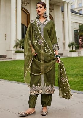 Green Embroidered Silk Blend Salwar Kameez With Dupatta