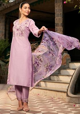 Purple Embroidered Silk Blend Salwar Kameez With Dupatta