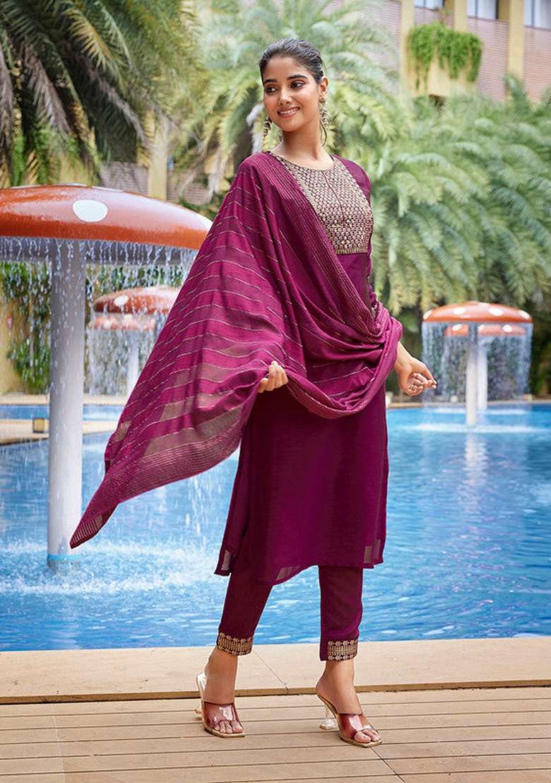 Purple Embroidered Silk Blend Straight Kurta Set - Indya