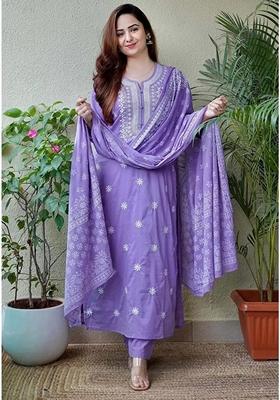 Lavender Embroidered Viscose Salwar Kameez With Dupatta