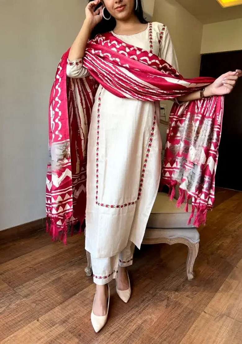 Red Embroidered Cotton Straight Kurta Set - Indya