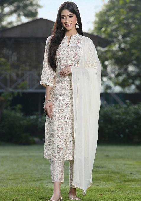 Off White Printed Muslin Salwar Kameez With Dupatta