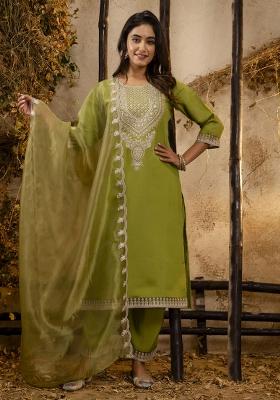 Pista Green Embroidererd Silk Blend Salwar Kameez With Dupatta