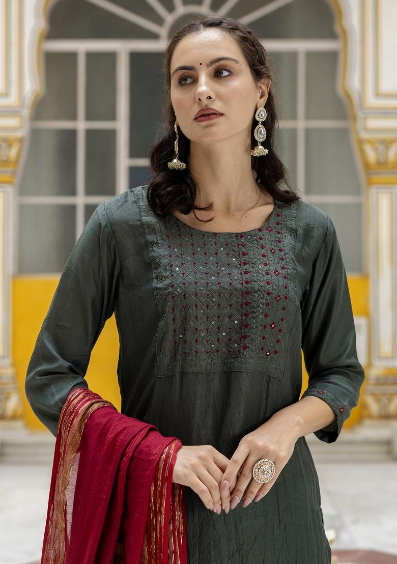 Mehendi Green Embroidered Silk Blend Salwar Kameez With Dupatta