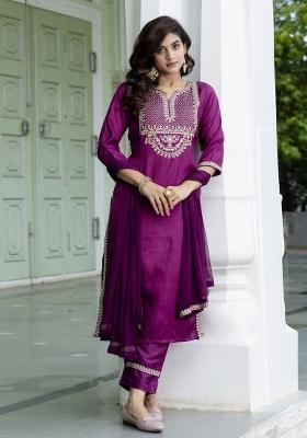 Purple Embroidered Silk Blend Salwar Kameez With Dupatta