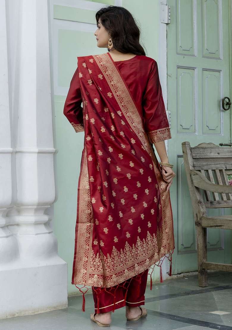 Maroon Jacquard Cotton Straight Kurta Set - Indya