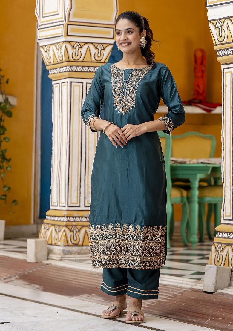 Green Embroidered Silk Blend Salwar Kameez With Dupatta
