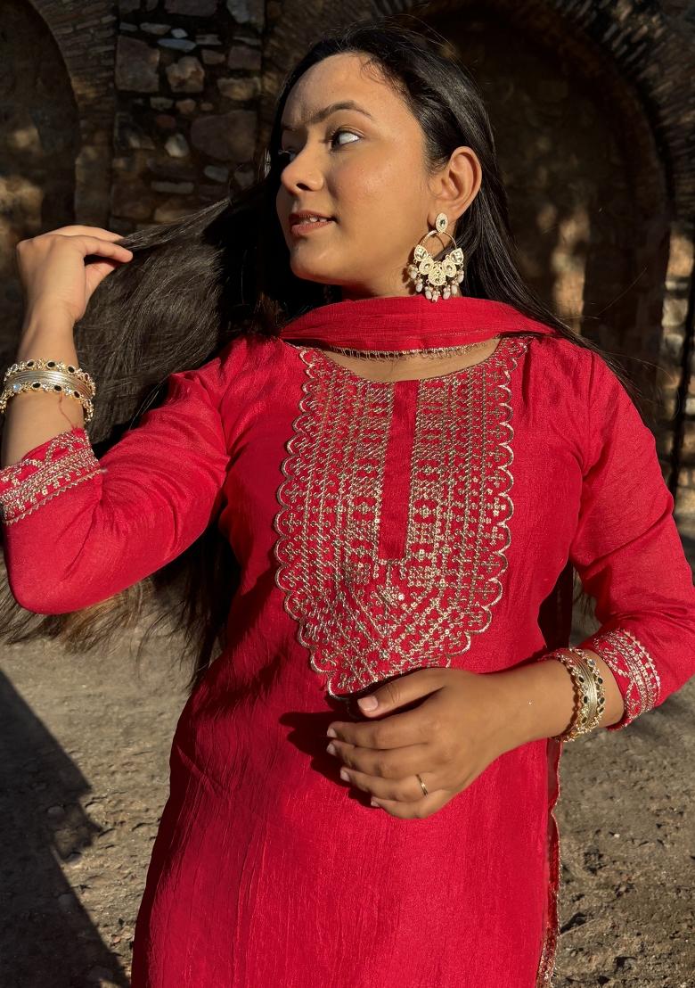 Pink Embroidered Silk Blend Salwar Kameez With Dupatta