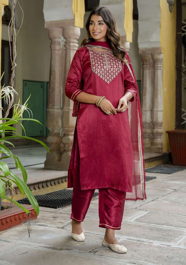 Cherry Red Embroidered Silk Blend Straight Kurta Set - Indya