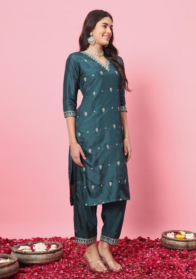 Green Embroidered Silk Blend Salwar Kameez With Dupatta