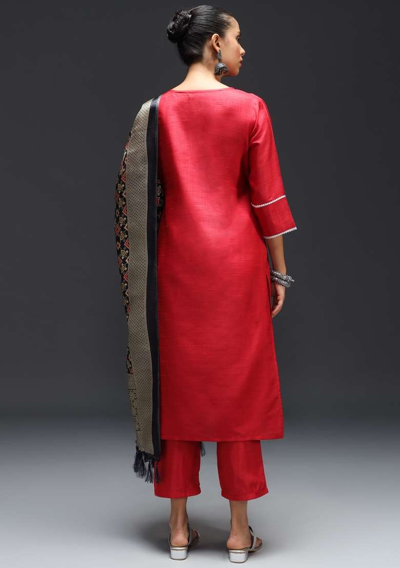 Red Solid Cotton Straight Kurta Set - Indya