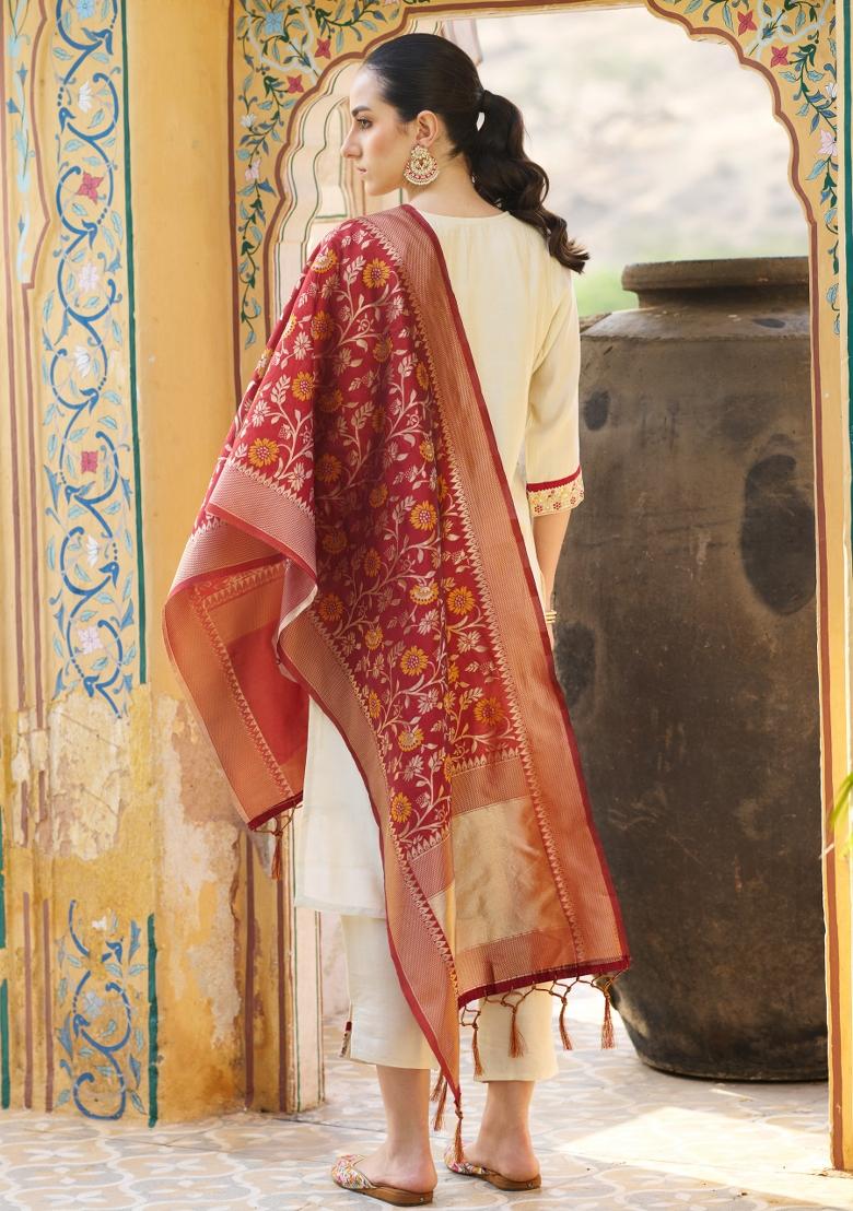 Cream Embroidered Silk Blend Salwar Kameez With Dupatta