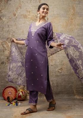 Lavender Embroidered Viscose Salwar Kameez With Dupatta