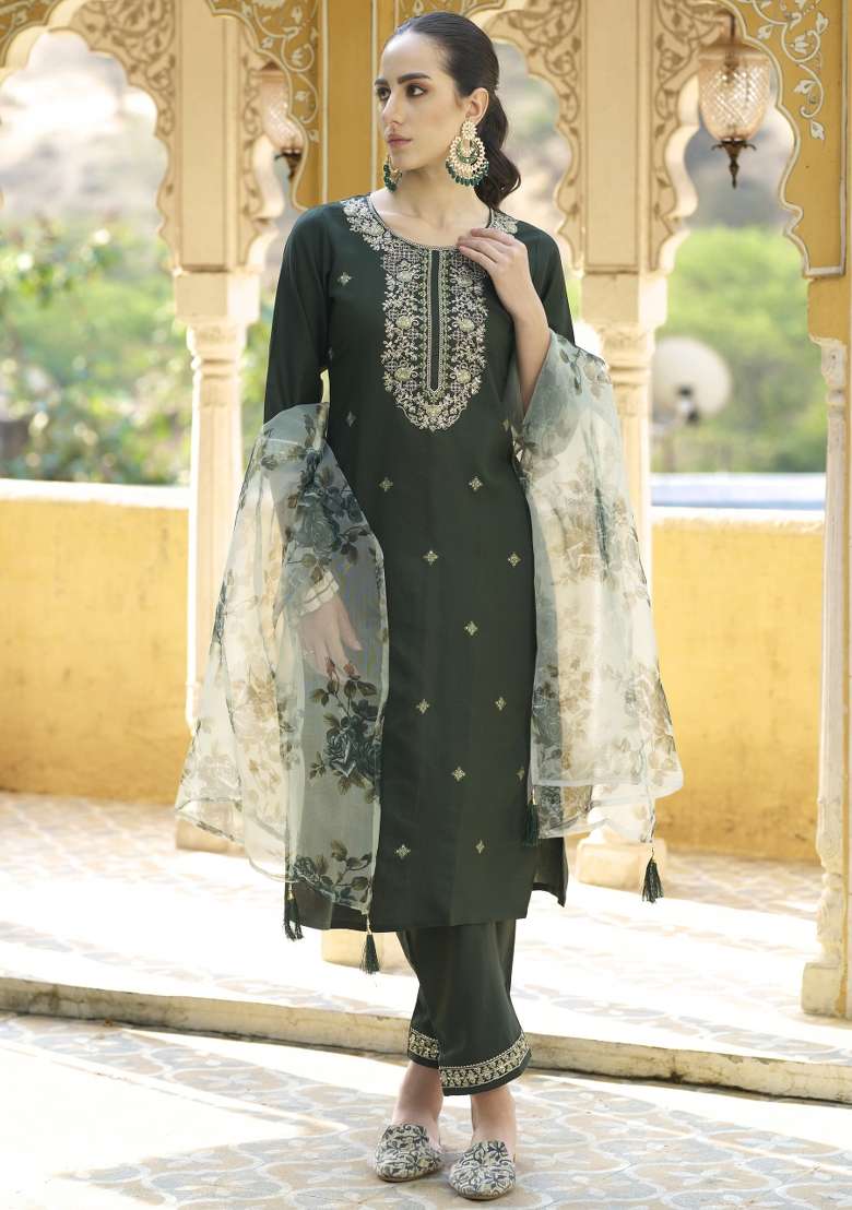 Green Embroidered Viscose Straight Kurta Set - Indya