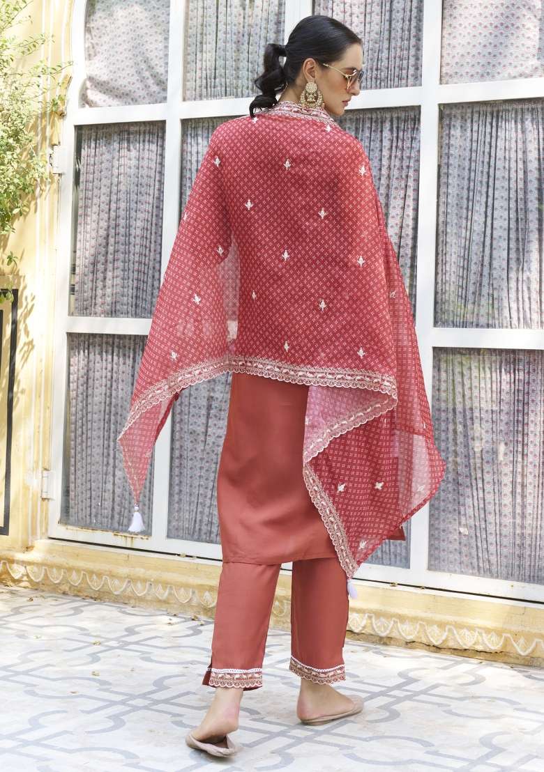 Peach Embroidered Silk Blend Straight Kurta Set - Indya