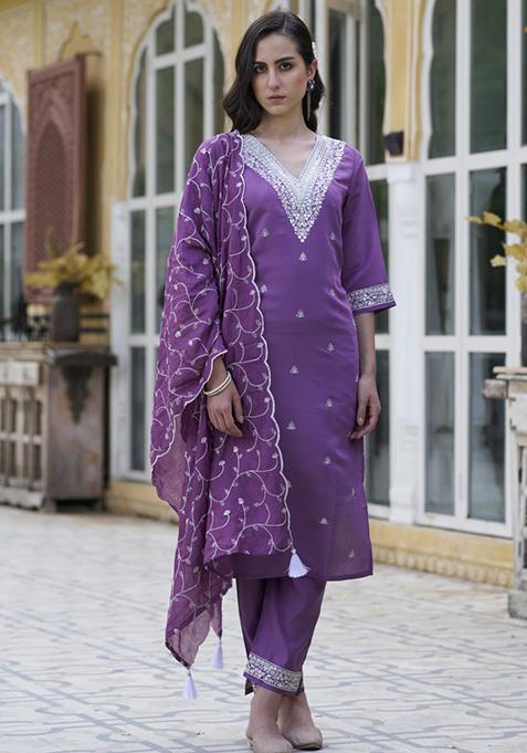 Purple Embroidered Silk Blend Salwar Kameez With Dupatta
