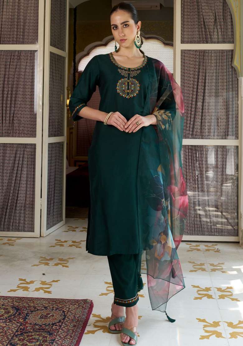 Green Embroidered Cotton Straight Kurta Set - Indya