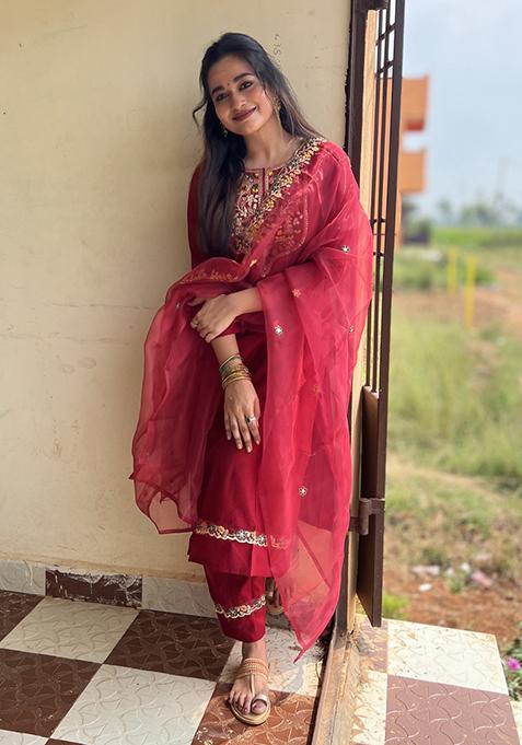Maroon Embroidered Viscose Salwar Kameez With Dupatta