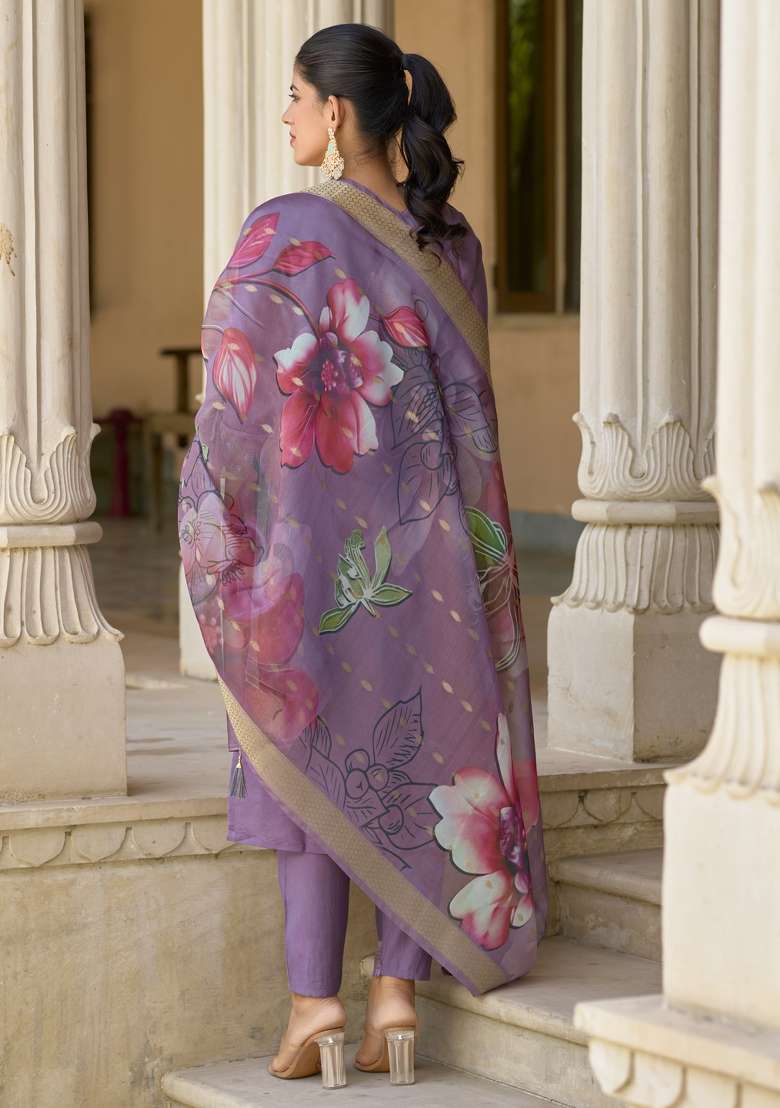 Lavender Embroidered Viscose Pakistani Suit Set - Indya