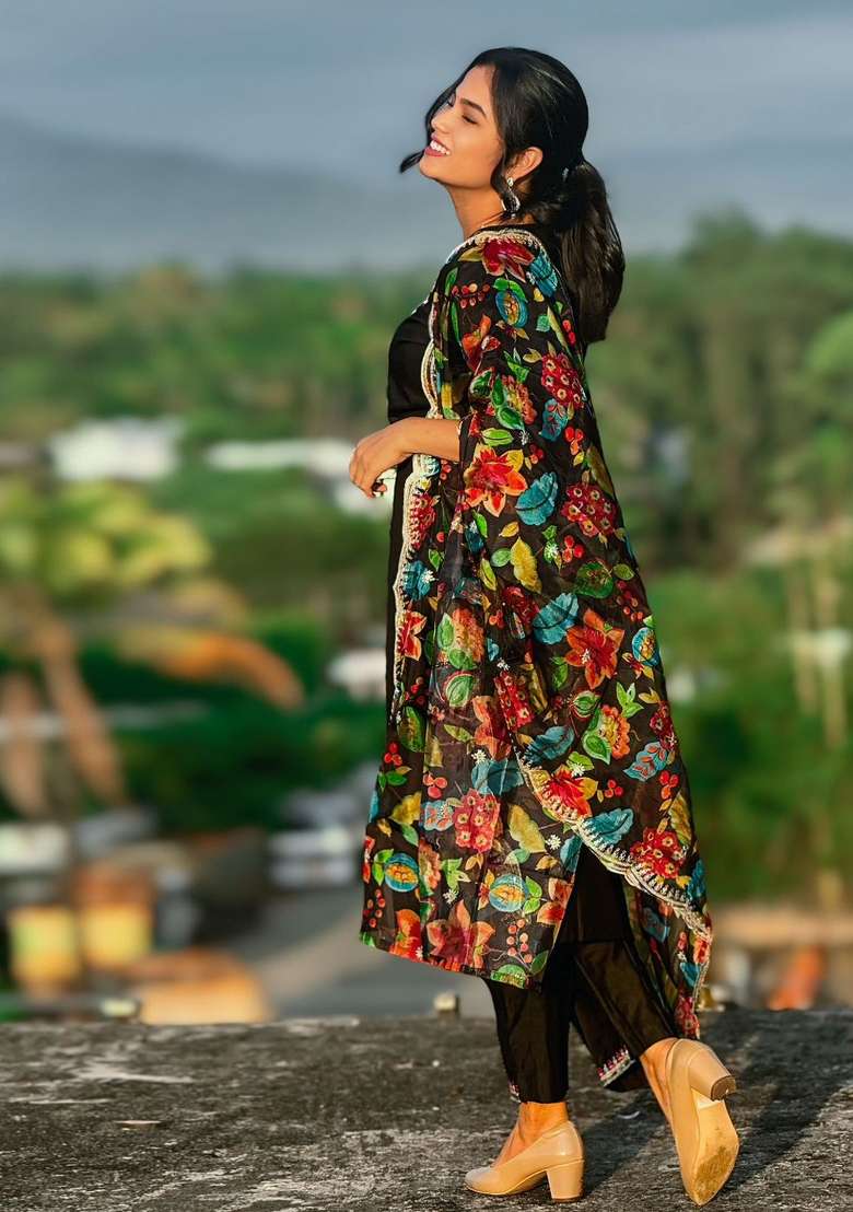 Black Embroidered Silk Blend Straight Kurta Set - Indya