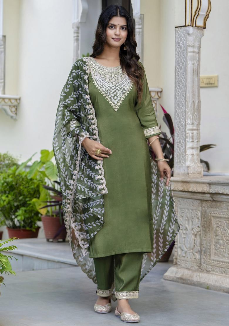 Green Embroidered Silk Blend Salwar Kameez With Dupatta