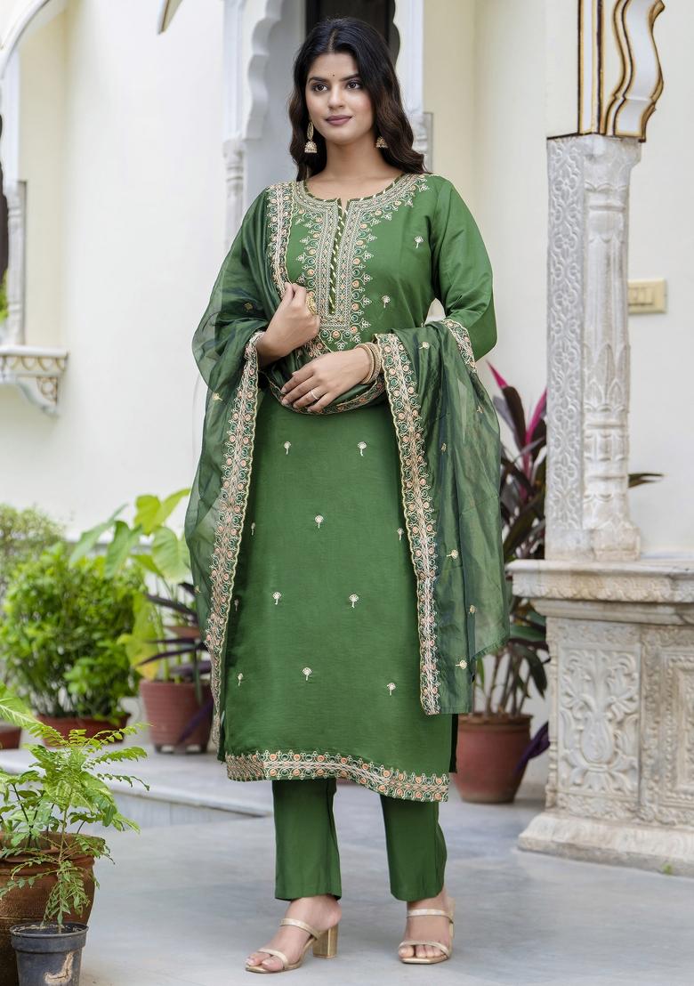Green Embroidered Silk Blend Salwar Kameez With Dupatta