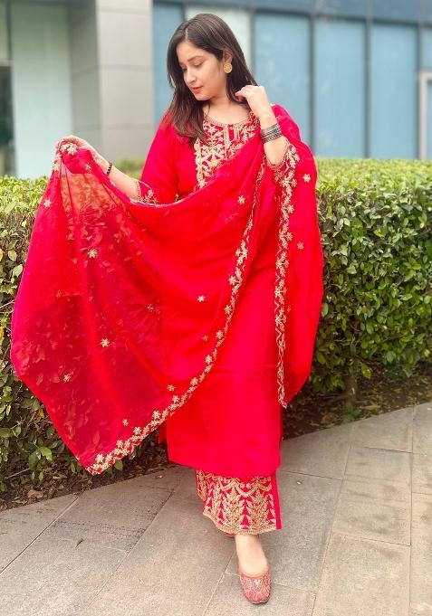 Pink Embroidered Silk Blend Salwar Kameez With Dupatta