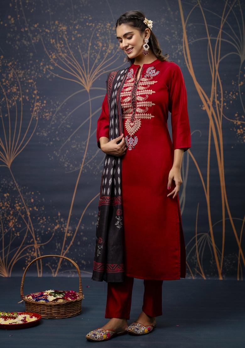 Maroon Embroidered Cotton Blend Salwar Kameez With Dupatta