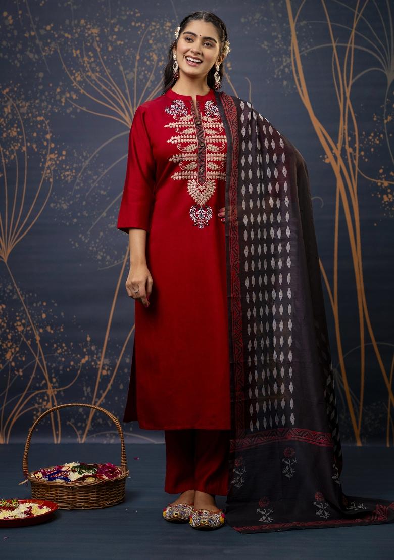 Maroon Embroidered Cotton Blend Salwar Kameez With Dupatta
