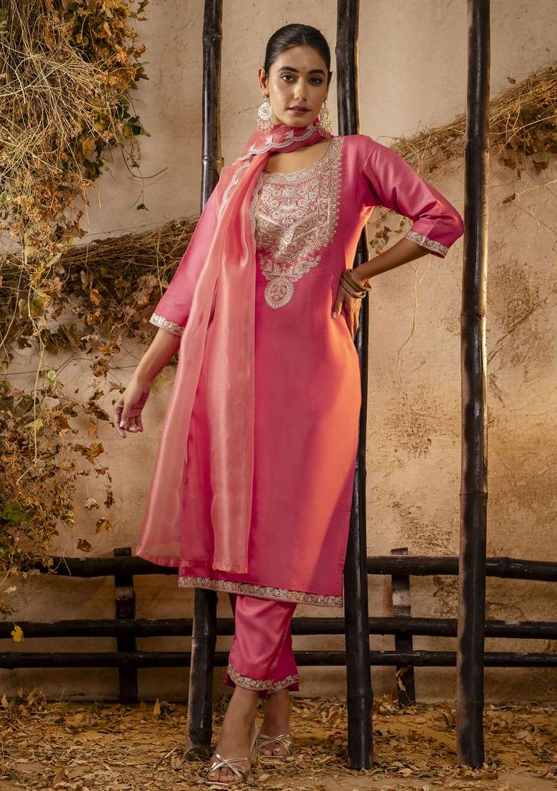 Peach Embroidered Silk Blend Straight Kurta Set - Indya