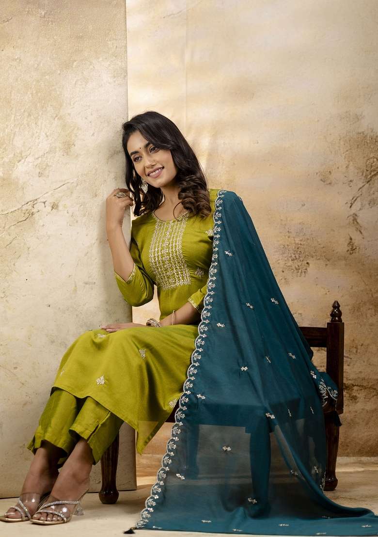 Mehendi Green Embroidered Silk Blend Salwar Kameez With Dupatta - Indya