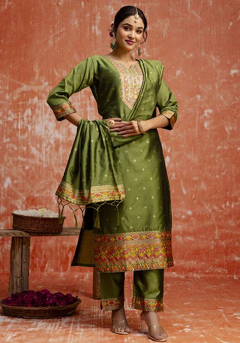Mehendi Green Embroidered Cotton Blend Salwar Kameez With Dupatta