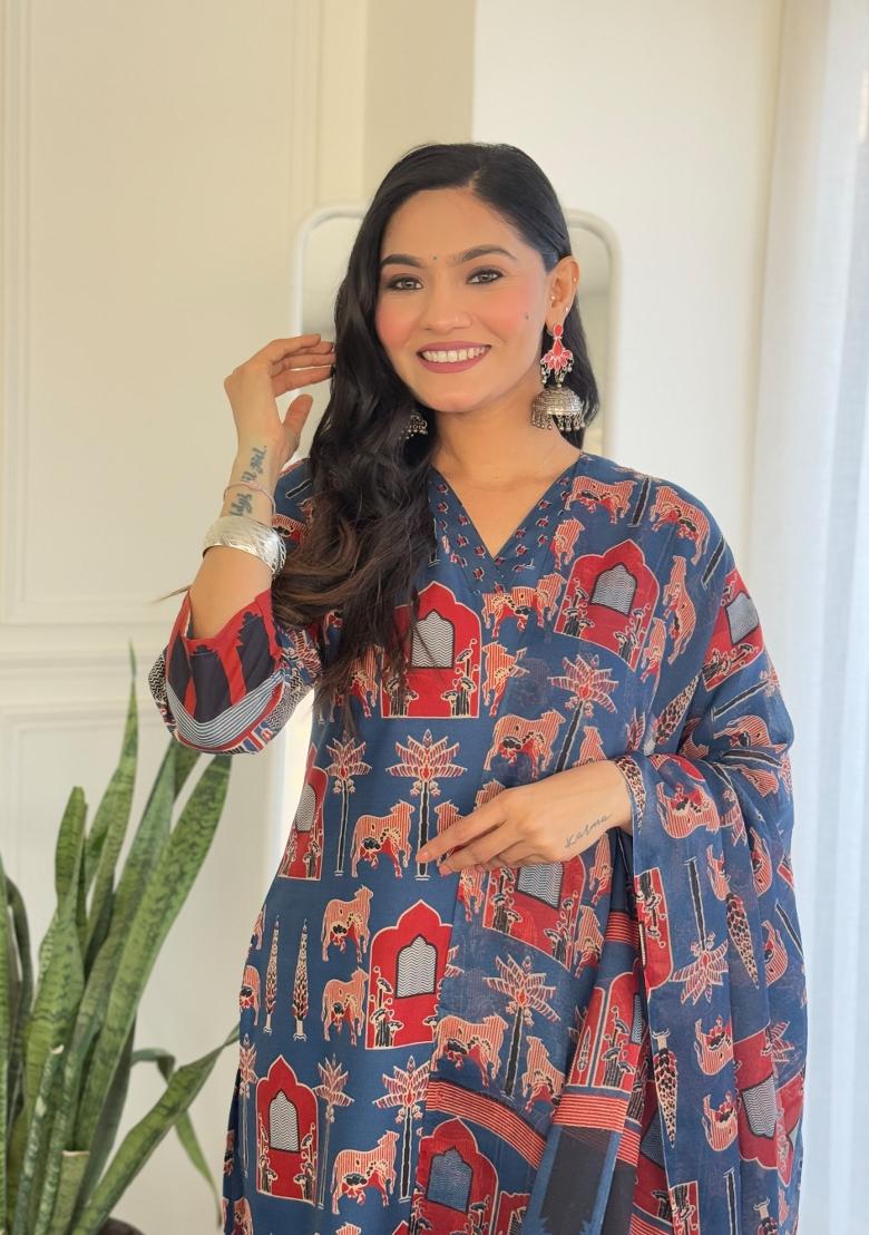 Blue Embroidered Chanderi Salwar Kameez With Dupatta