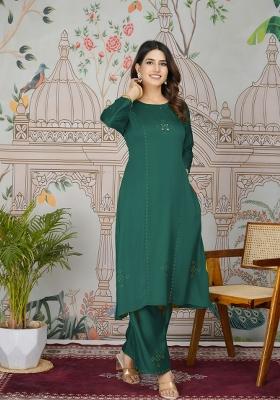 Green Abstract Print Art Silk Salwar Kameez