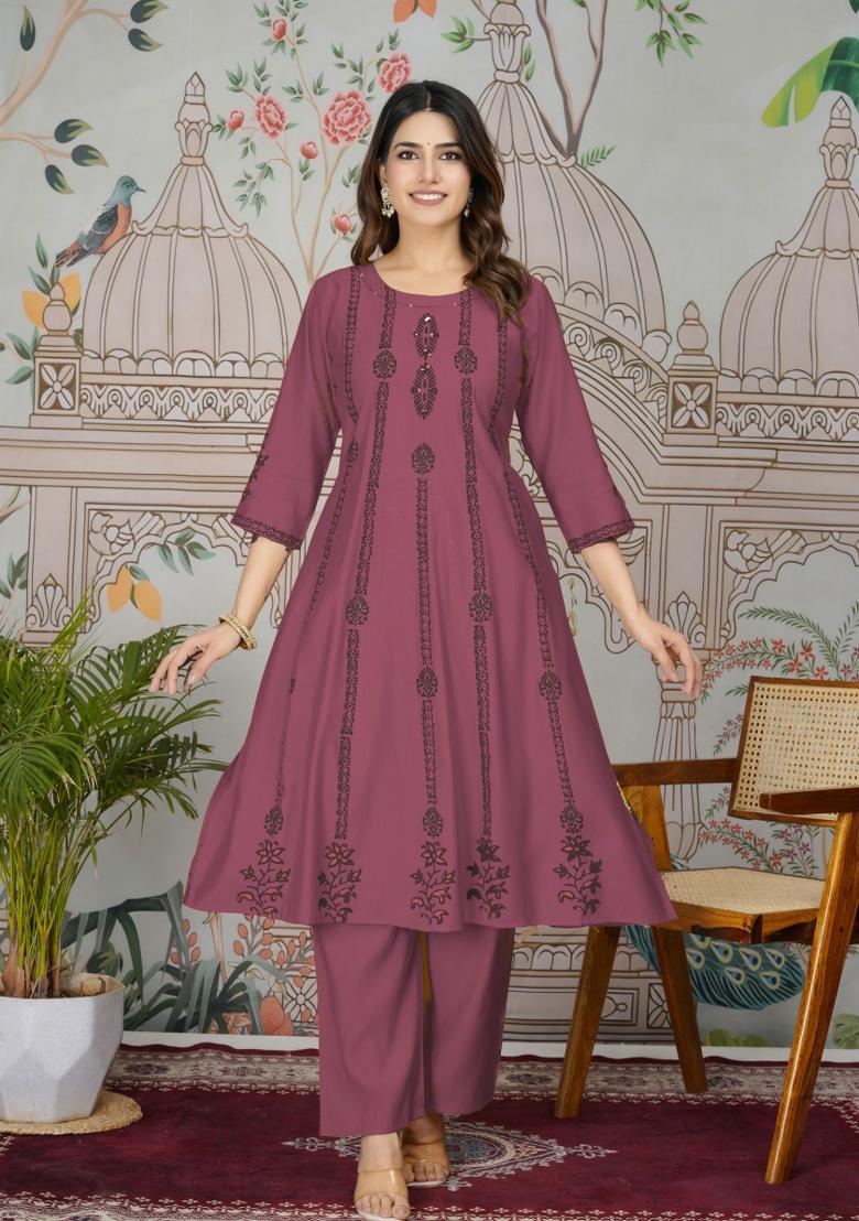 Burgundy Resham Embroidery Viscose Salwar Kameez