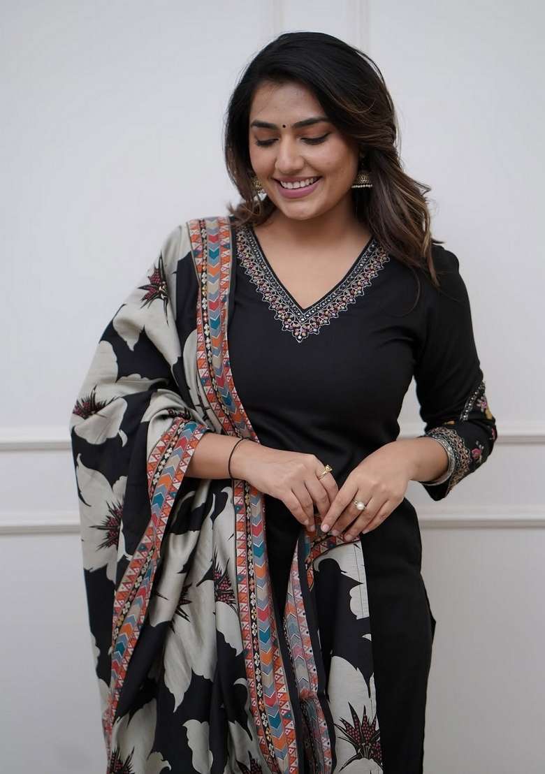 Black Solid Silk Straight Kurta Set - Indya